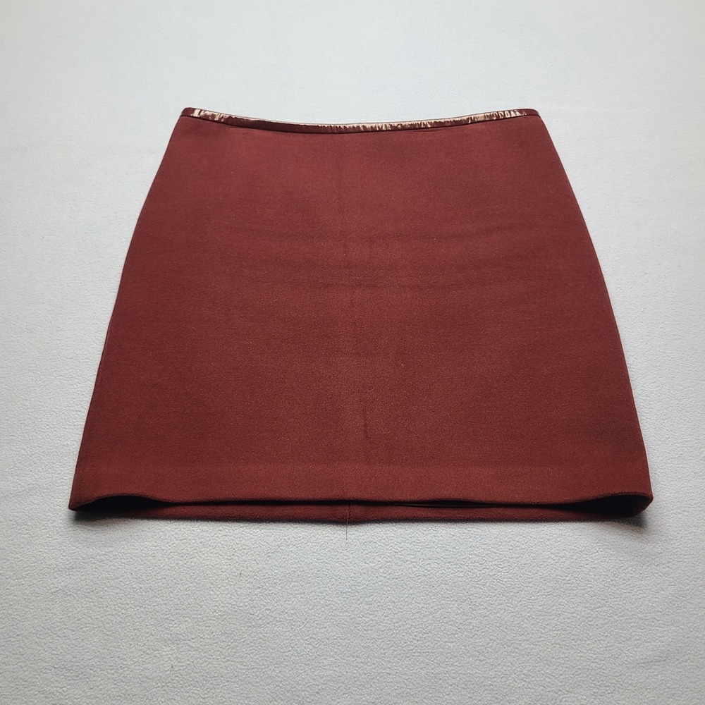 White‎ House Black Market Mini Skirt Womens 6 Burgundy Faux Leather Trim